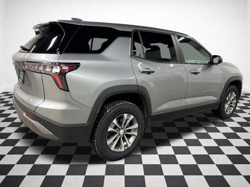 Certified 2025 Chevrolet Equinox LT image 9