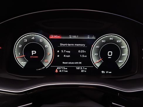 Used 2022 Audi Q7 Premium Plus image 22