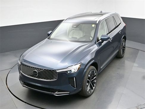 New 2026 Volvo XC90 B6 Ultra image 45