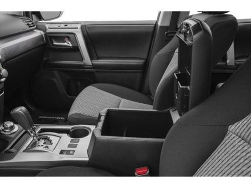 Used 2022 Toyota 4Runner SR5 Premium AWD/4WD image 15