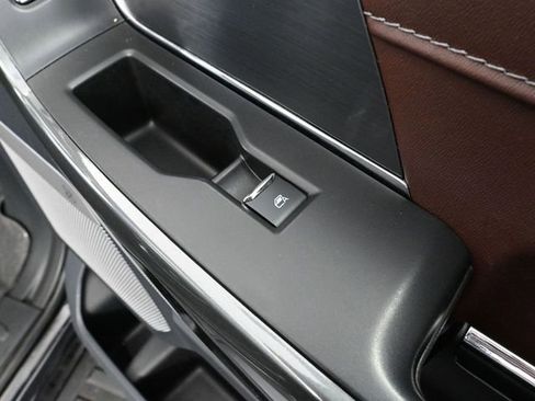 Used 2022 Ford F150 Lariat w/ Equipment Group 502A High image 54