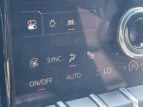 Used 2024 GMC Acadia Elevation FWD image 18