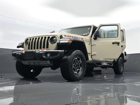 Used 2022 Jeep Gladiator Mojave w/ LED Lighting Group AWD/4WD image 31