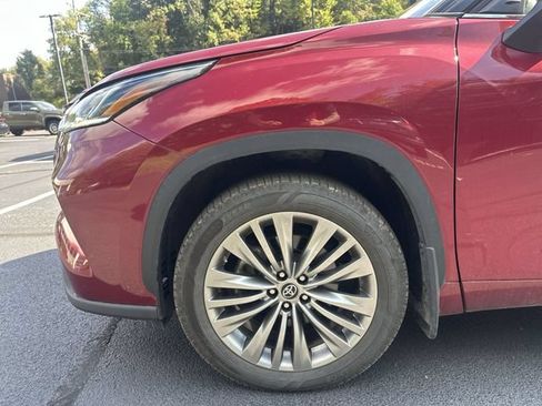 Used 2021 Toyota Highlander Platinum AWD/4WD image 21