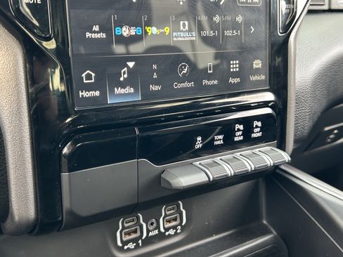 Certified 2023 RAM 1500 Laramie image 27