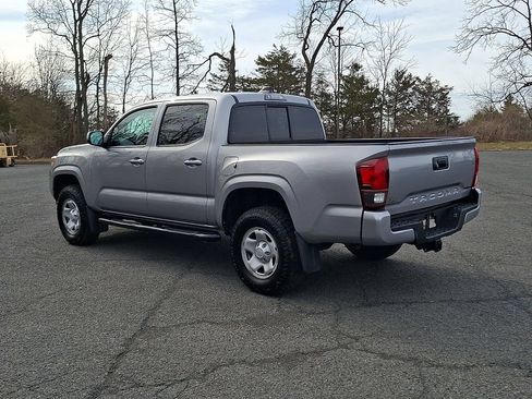 Used 2020 Toyota Tacoma SR AWD/4WD image 7