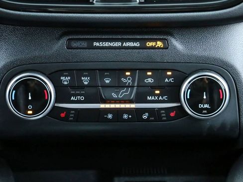 Used 2025 Ford Escape ST-Line Select AWD/4WD image 28
