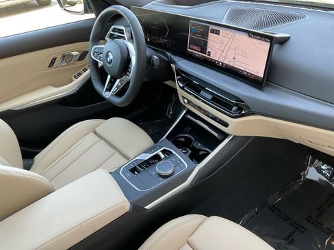 New 2026 BMW 330i Sedan w/ M Sport Package image 32