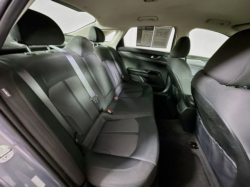 Used 2024 Kia K5 LXS image 11