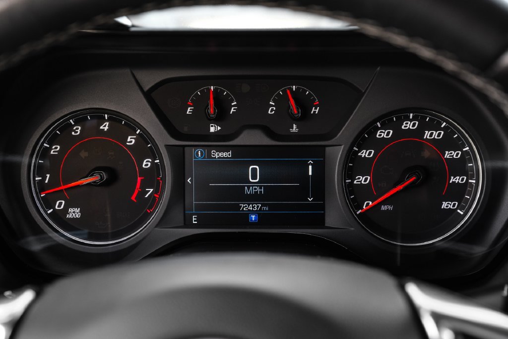 Used 2023 Chevrolet Camaro LT w/ Technology Package RWD image 17