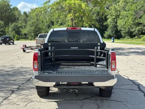 Used 2019 Nissan Frontier SV AWD/4WD image 7