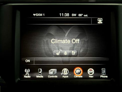 Used 2015 RAM 1500 Laramie w/ Convenience Group image 19