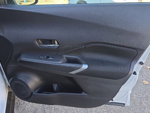 Used 2024 Nissan Kicks SV image 23