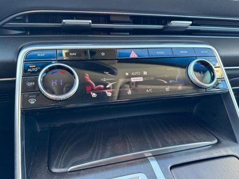 Used 2021 Genesis GV80 2.5T w/ Prestige Package 04 image 17