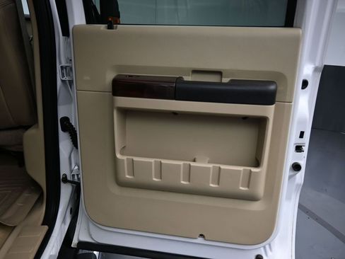 Used 2010 Ford F250 Lariat image 33