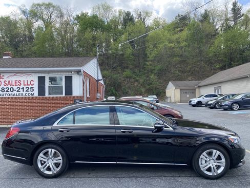 Used 2015 Mercedes-Benz S 550 4MATIC Sedan image 4