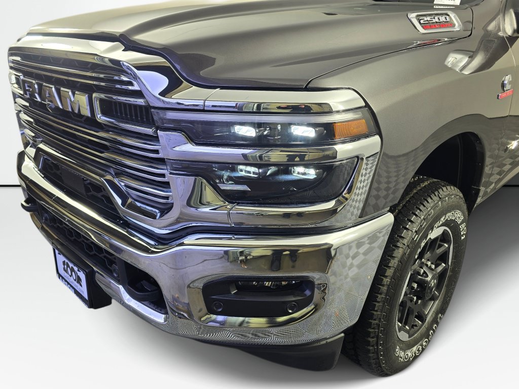 New 2026 RAM 2500 Laramie AWD/4WD image 12