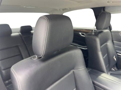 Used 2014 Mercedes-Benz E 350 Sedan image 44