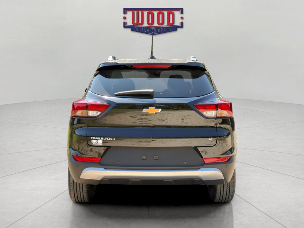 New 2026 Chevrolet TrailBlazer LT w/ LT Cold Weather Package FWD image 3