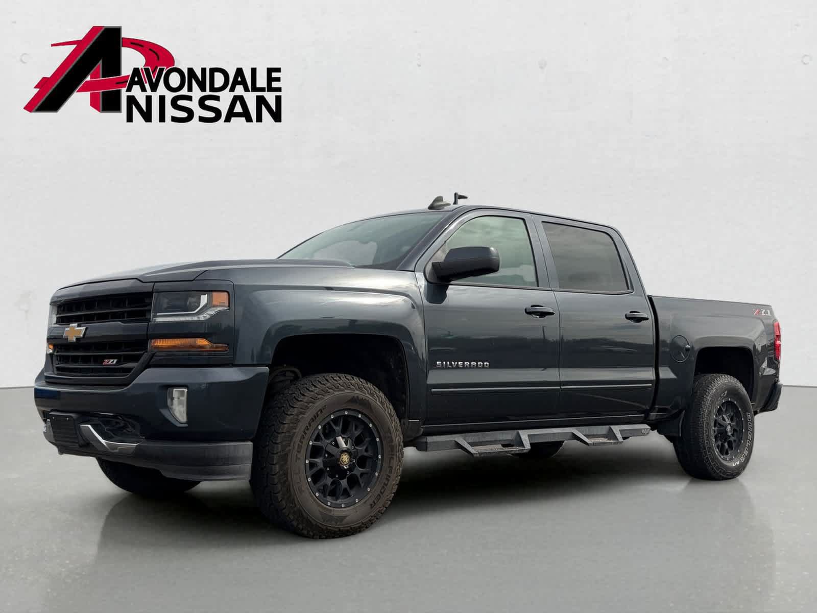 Used 2018 Chevrolet Silverado 1500 LT w/ All Star Edition AWD/4WD image 2