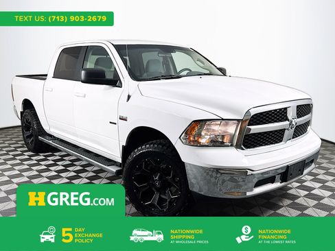 Used 2019 RAM 1500 Classic SLT image 1