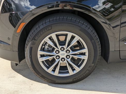 Certified 2022 Cadillac XT5 Premium Luxury w/ Technology Package image 36