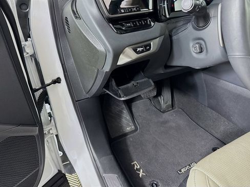 Certified 2025 Lexus RX 350 Premium Plus w/ Convenience Package FWD image 10