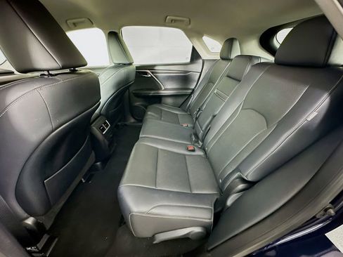 Used 2019 Lexus RX 450h AWD image 30