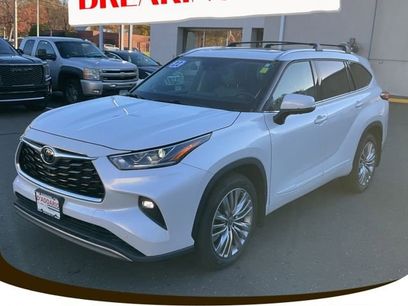Used 2022 Toyota Highlander Platinum