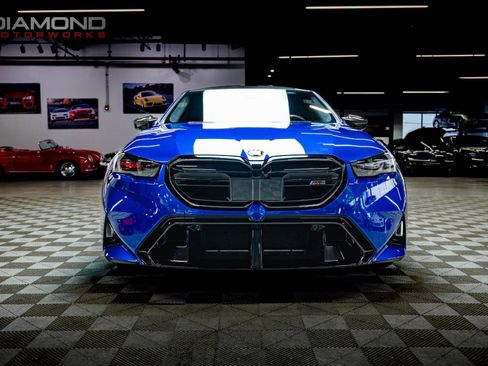 Used 2025 BMW M5 w/ Carbon Package image 32