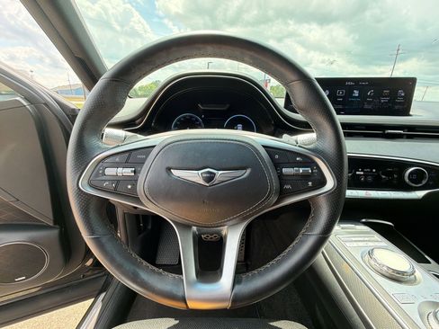 Used 2023 Genesis GV70 2.5T w/ Sport Prestige Package AWD/4WD image 16