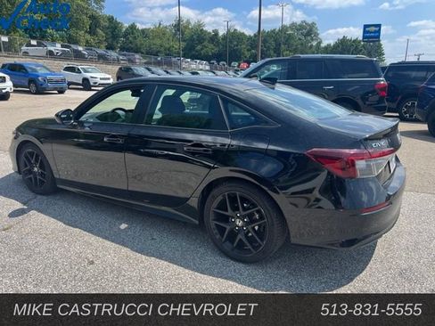 Used 2025 Honda Civic Sport image 4