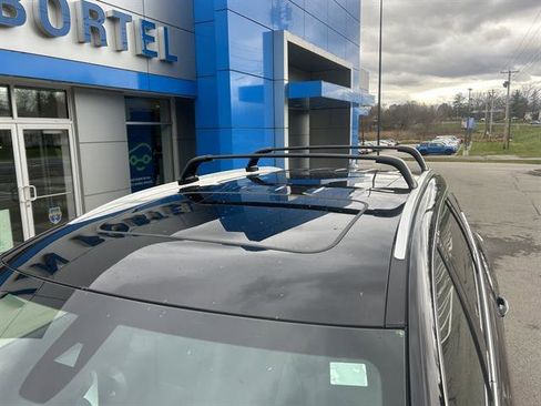 Certified 2023 Buick Enclave Essence w/ Experience Buick Package image 11