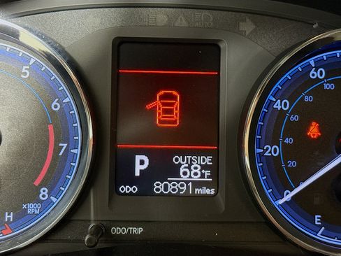 Used 2019 Toyota Corolla LE image 13