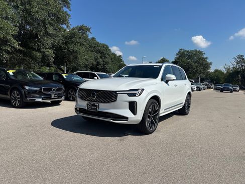 Used 2026 Volvo XC90 B6 Ultra w/ Protection Package image 2