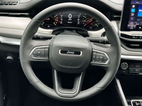 Used 2023 Jeep Compass Limited w/ Sun and Sound Group AWD/4WD image 12