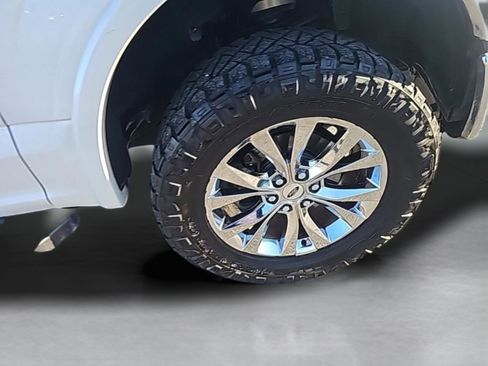 Used 2016 Ford F150 Lariat image 21