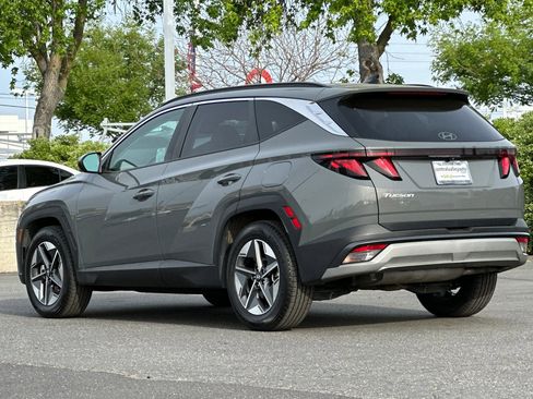 Used 2025 Hyundai Tucson SEL FWD image 6