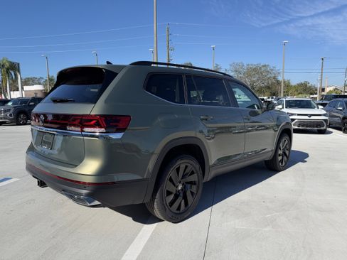 New 2026 Volkswagen Atlas SE image 3