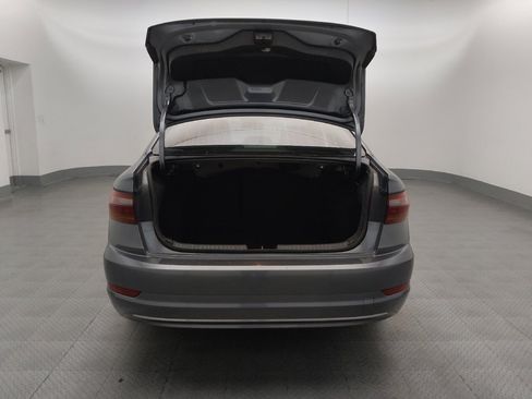 Used 2019 Volkswagen Jetta SE image 29