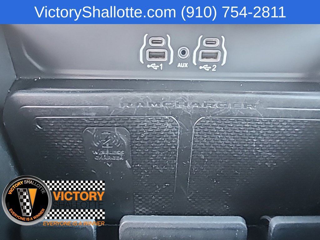 Used 2025 RAM 1500 Big Horn AWD/4WD image 9