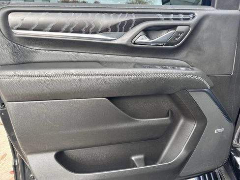 Used 2023 GMC Yukon Denali image 23