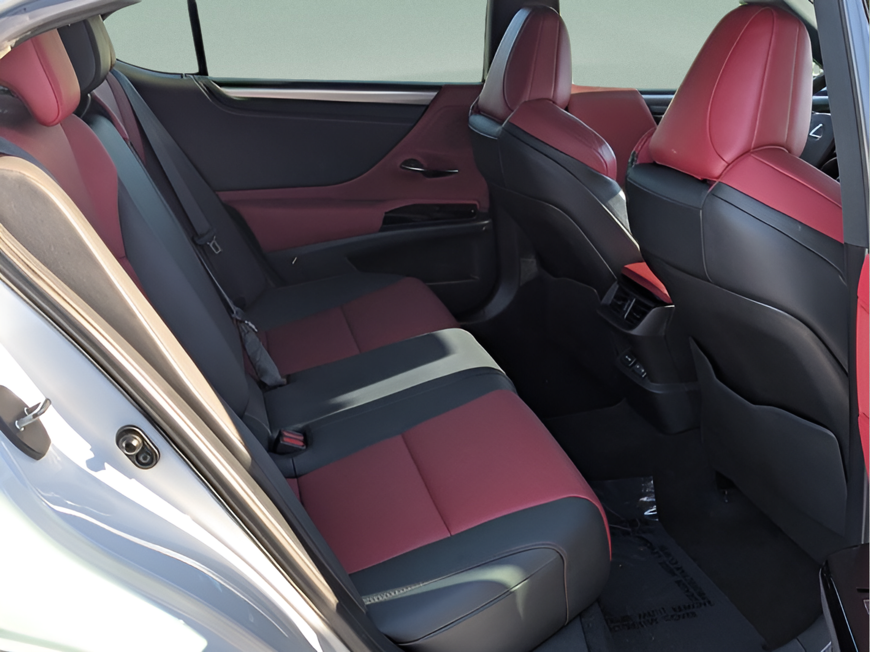 Used 2024 Lexus ES 350 F Sport w/ Accessory Package (Z2) FWD image 15