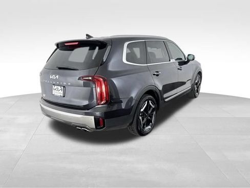Certified 2025 Kia Telluride S FWD image 7