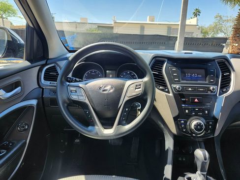 Used 2018 Hyundai Santa Fe Sport image 22