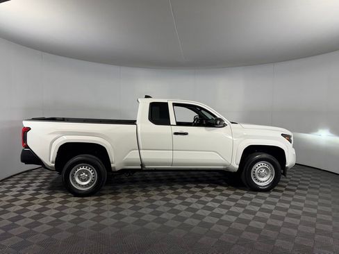 Used 2024 Toyota Tacoma SR image 6