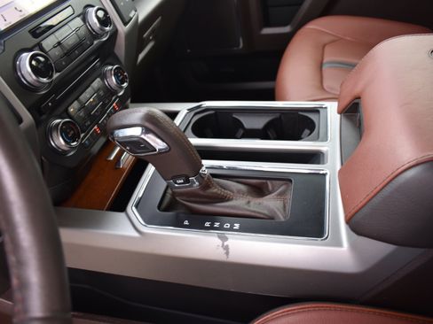 Used 2018 Ford F150 King Ranch image 23