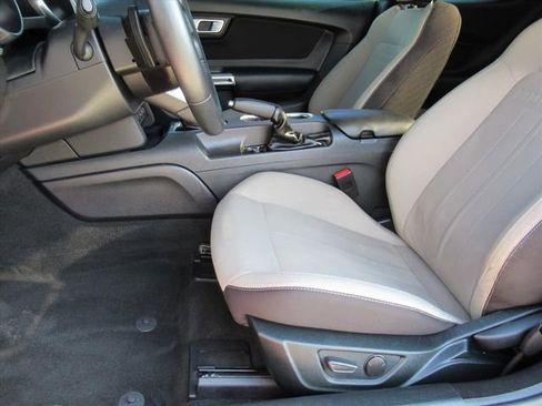 Used 2022 Ford Mustang GT image 14