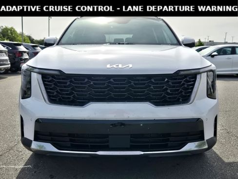 Used 2025 Kia Sorento S w/ Panoramic Sunroof Package FWD image 2