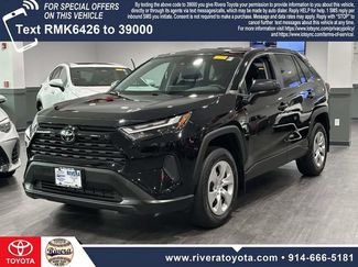 Used 2023 Toyota RAV4 LE AWD/4WD video 1